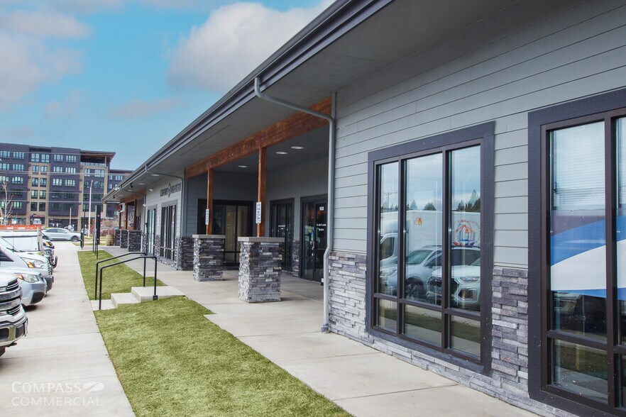 More Photos Of 155 SW Century Dr, Bend General Retail For Lease