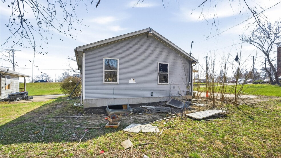 More Photos Of 4418 Monroe Ave, Kansas City Multifamily For Sale