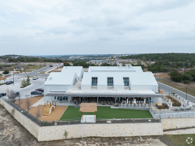 More Photos Of 2500 Beverly Dr, Dripping Springs Restaurant For Sale