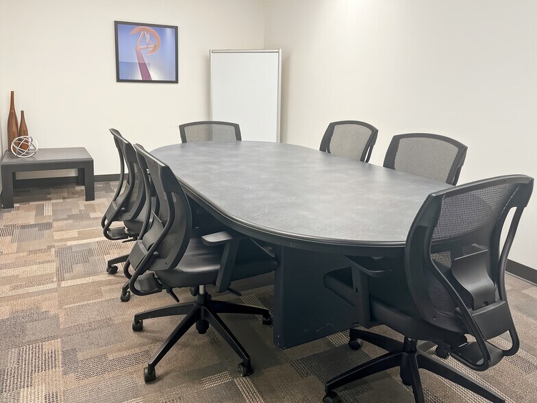 More Photos Of 500 4th Ave SW, Calgary Coworking Space