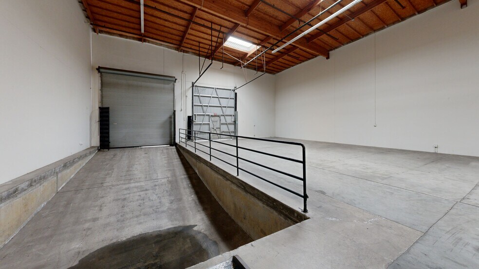 More Photos Of 4802 Littlejohn St, Baldwin Park Warehouse For Lease