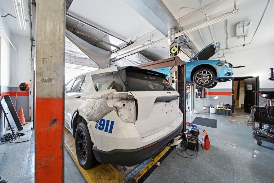 More Photos Of 1201 Broad River Rd, Columbia Auto Repair For Sale