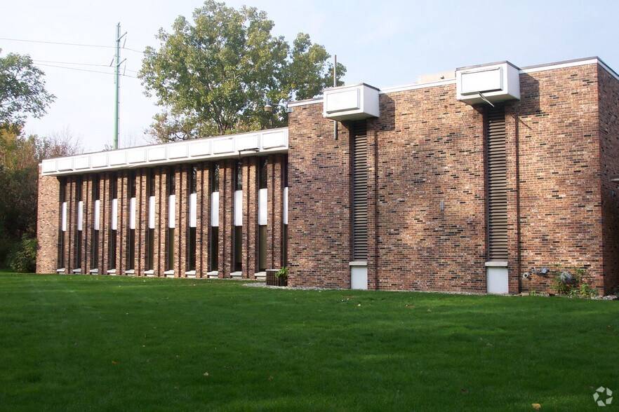 Primary Photo Of 280 Ann St NW, Grand Rapids Office For Lease