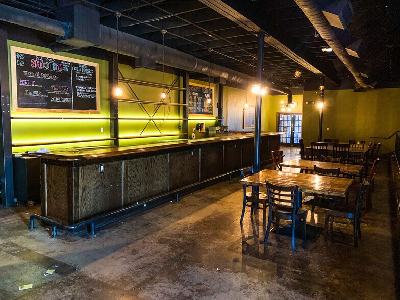 More Photos Of 222 W Hickory St, Denton Restaurant For Sale