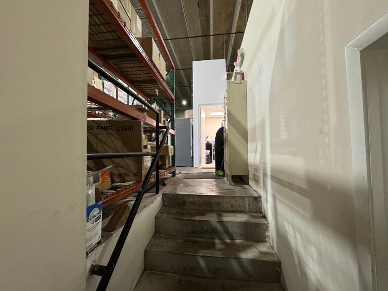 More Photos Of 6535-6545 NW 84th Ave, Miami Warehouse For Sale