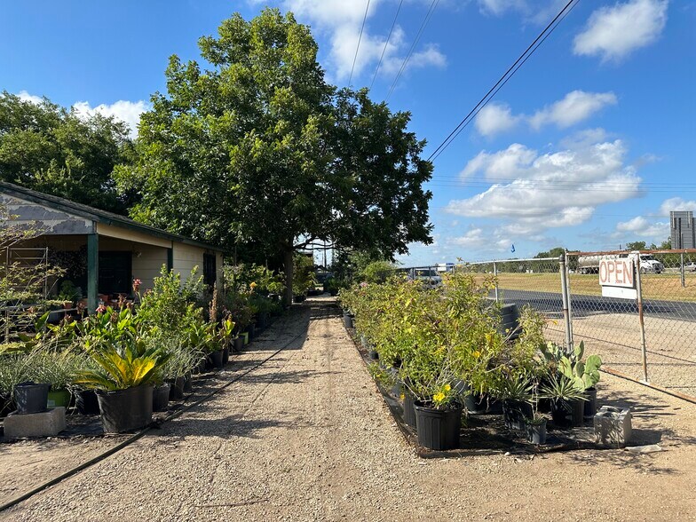 More Photos Of 2700 SE Loop 410, San Antonio Land For Sale