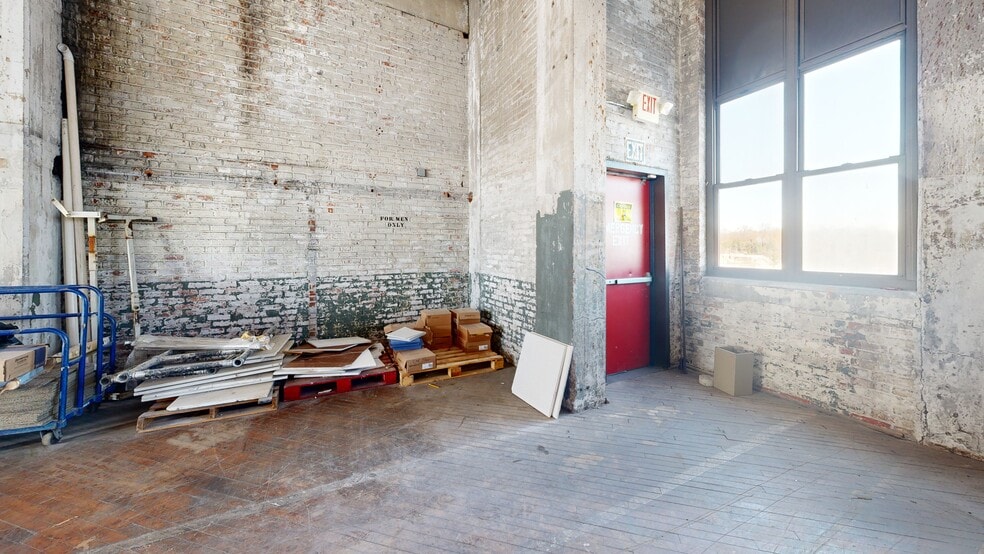 More Photos Of 5070-5080 Parkside Ave, Philadelphia Loft Creative Space For Lease