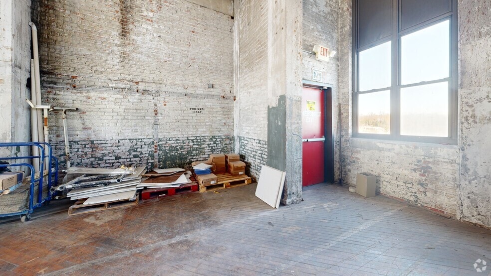 More Photos Of 5070-5080 Parkside Ave, Philadelphia Loft Creative Space For Lease