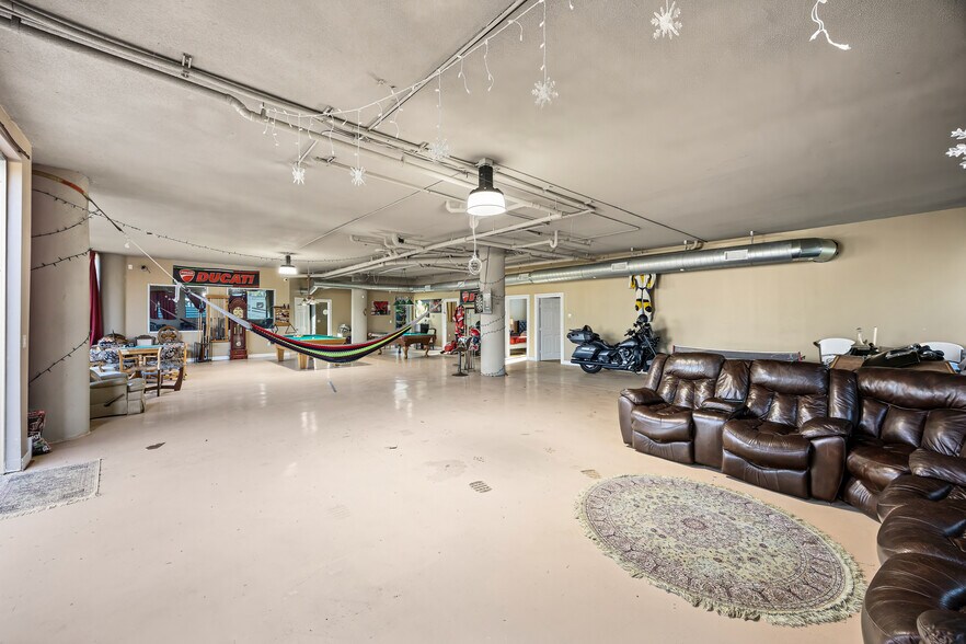 More Photos Of 4015 Luell St, Houston Specialty For Sale