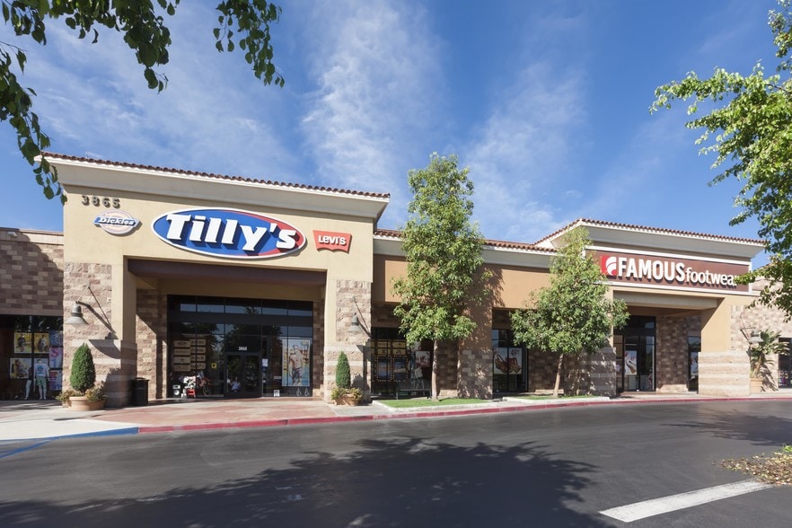 More Photos Of 3833-4093 Grand Ave, Chino Unknown For Lease