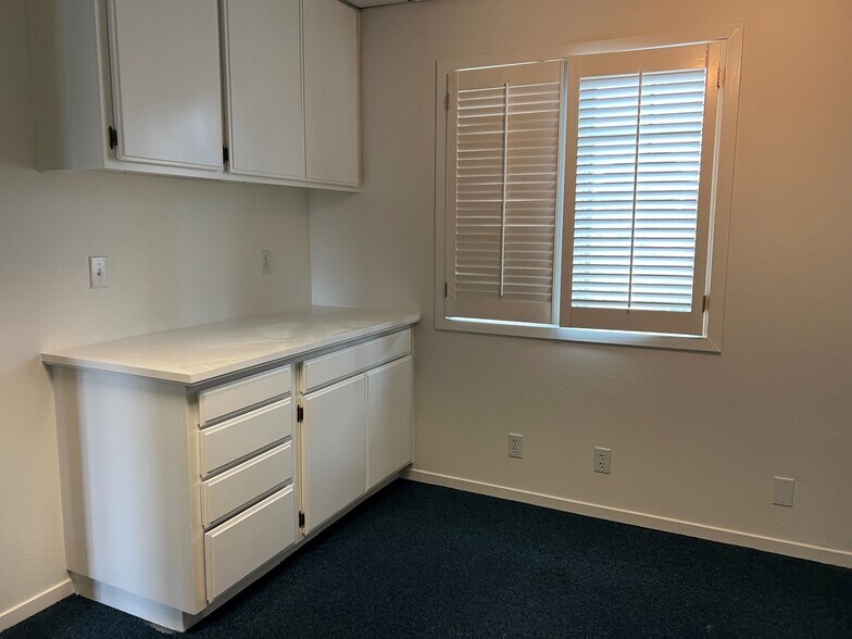 More Photos Of 3434 Villa Ln, Napa Medical For Sale