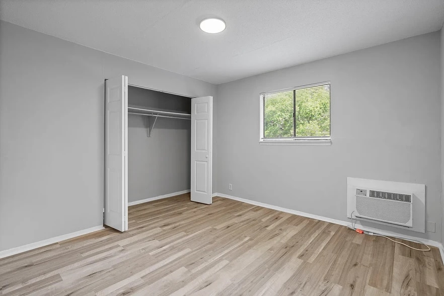More Photos Of 4011 Eunice St SW, Huntsville Multifamily For Sale