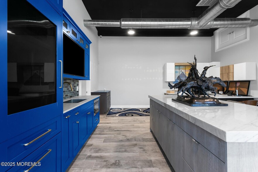 More Photos Of 431 Mantoloking Rd, Brick Storefront Retail Office For Sale