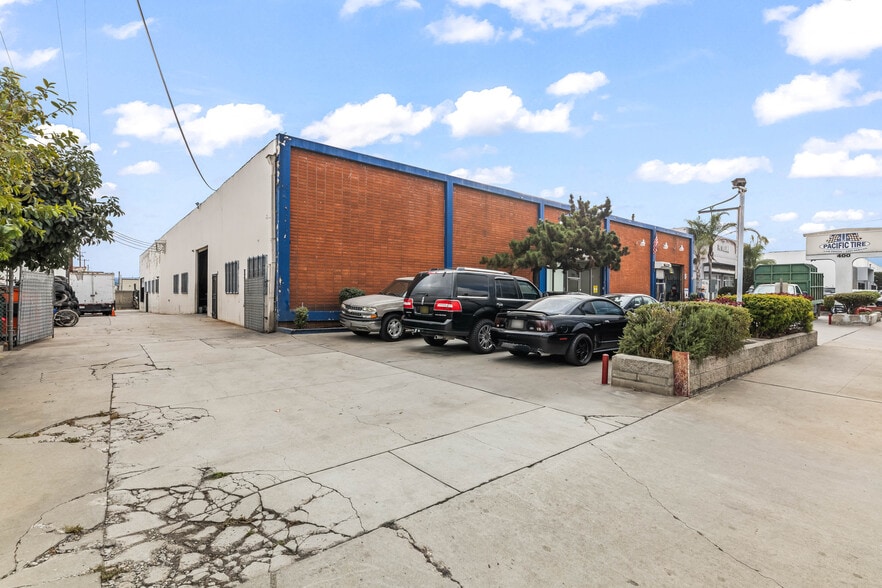 More Photos Of 400 W Alondra Blvd, Gardena Warehouse For Sale