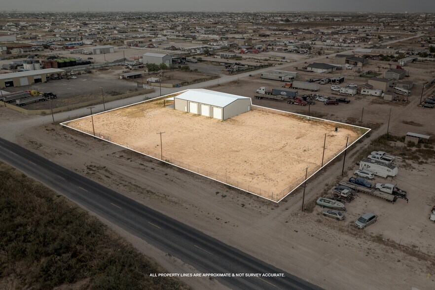 More Photos Of 1701 S Knox Ave, Odessa Warehouse For Lease