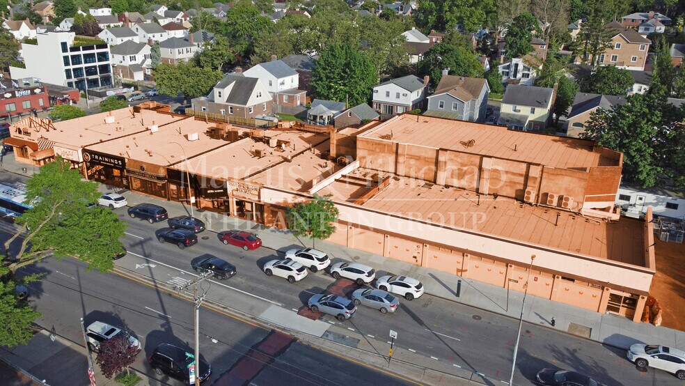 More Photos Of 18616 Union Tpke, Fresh Meadows Storefront For Lease
