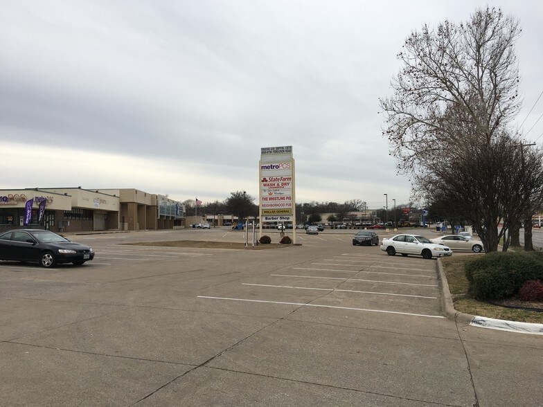 More Photos Of 8786 Ferguson Rd, Dallas General Retail For Lease