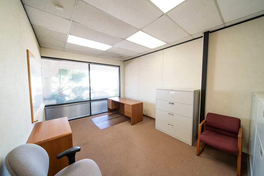 More Photos Of 1550 N Norma St, Ridgecrest Office For Lease