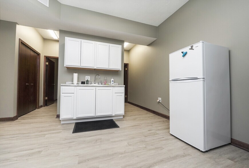 More Photos Of 11415 Chamberlain Rd, Mantua Warehouse For Sale
