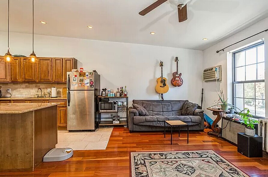 More Photos Of 587 3rd Ave, Brooklyn Flex For Sale