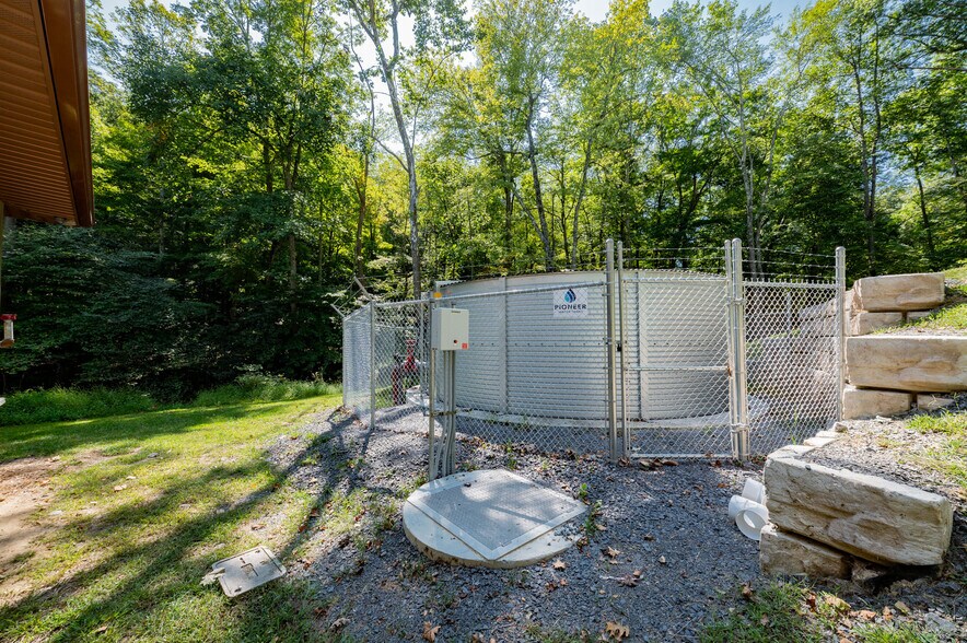 More Photos Of 3313 Four H Camp Rd, Morgantown Specialty For Sale