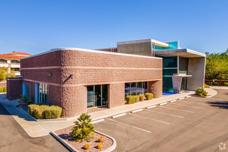 Primary Photo Of 8742 E Via de Commercio, Scottsdale Loft Creative Space For Lease