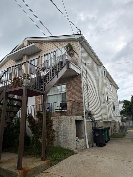 More Photos Of , Staten Island Multifamily For Sale