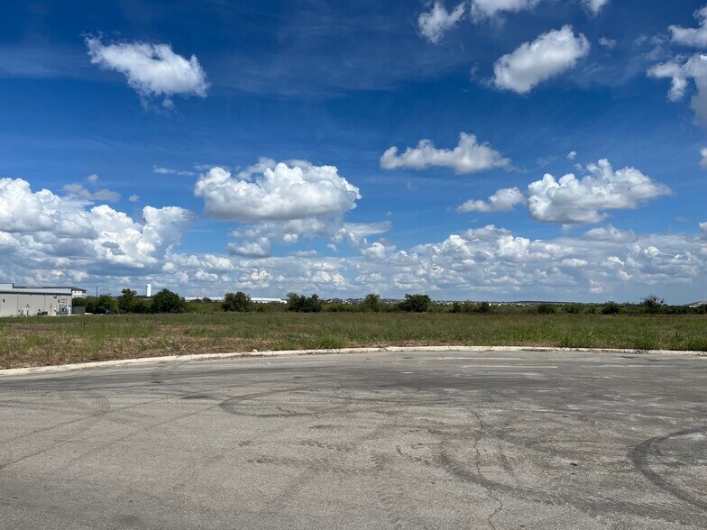 More Photos Of 799 Generations Dr, New Braunfels Land For Sale