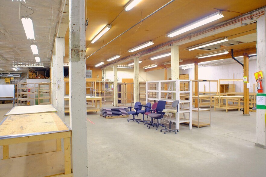 More Photos Of 1670 Pandora St, Vancouver Warehouse For Sale
