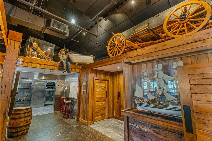 More Photos Of 4170 Us-1 Hwy, Edgewater Restaurant For Lease