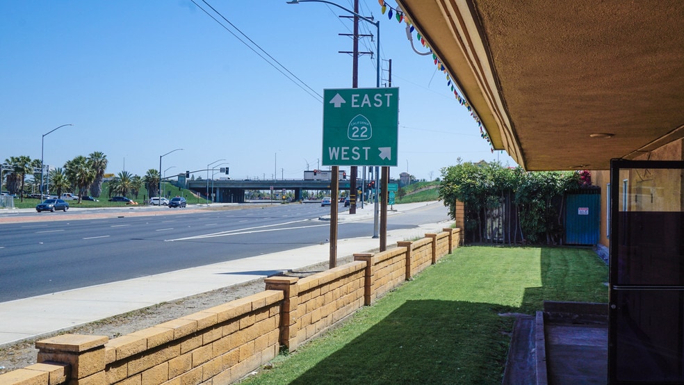 More Photos Of 7942 Garden Grove Blvd, Garden Grove Freestanding For Sale