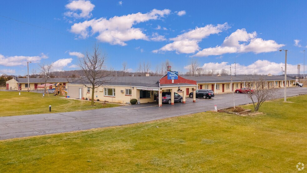 Primary Photo Of 6161 US Route 127 N, Eaton Hotel For Sale