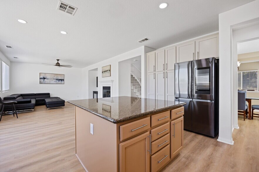 More Photos Of 4375 W Avenue M11, Lancaster Rehabilitation Center For Sale