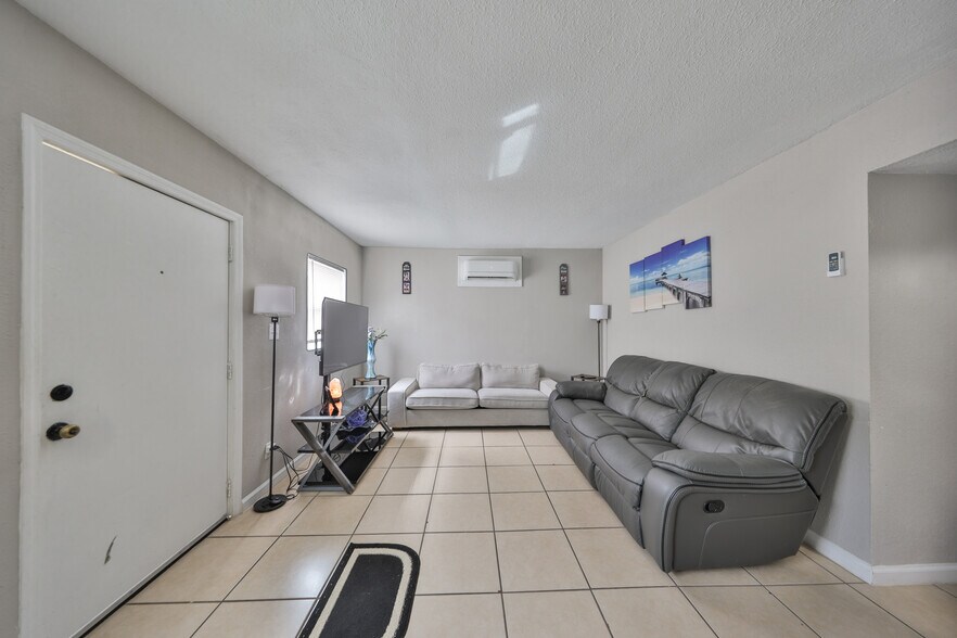 More Photos Of 11708 Balm Riverview Rd, Riverview Apartments For Sale