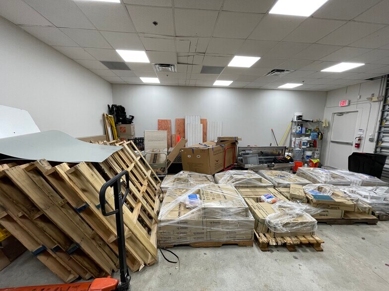 More Photos Of 2860 W State Road 84, Fort Lauderdale Office For Sale