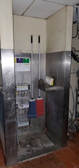 More Photos Of 92 16th St, Wheatland Freestanding For Sale