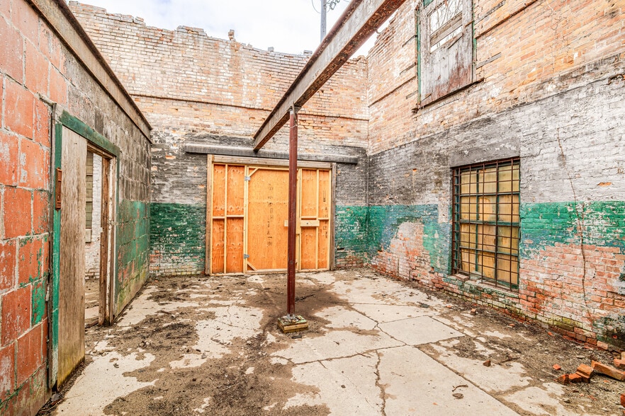 More Photos Of 357 Columbia St, Hudson Warehouse For Sale