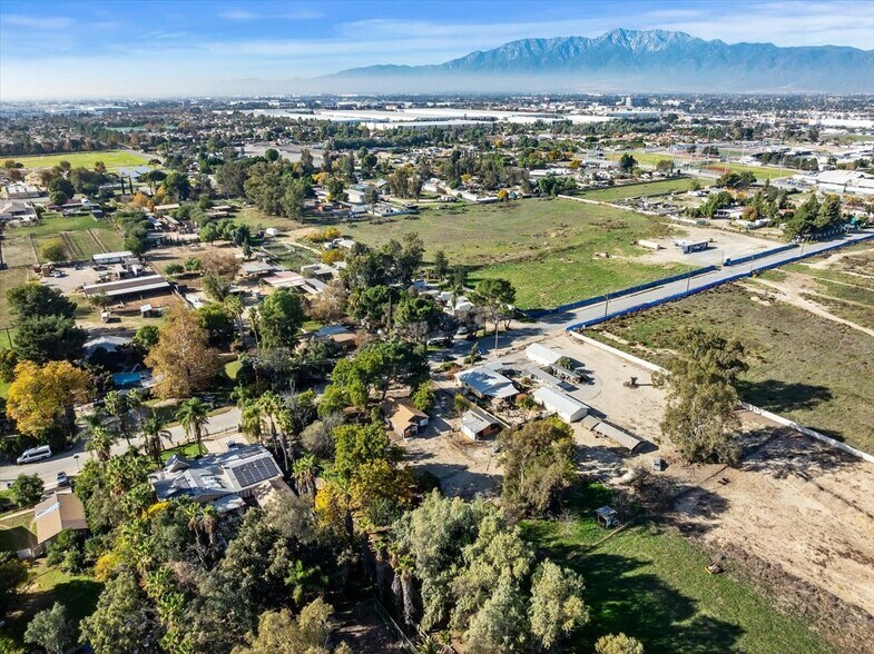 More Photos Of 11139 Laurel Ave, Bloomington Land For Sale