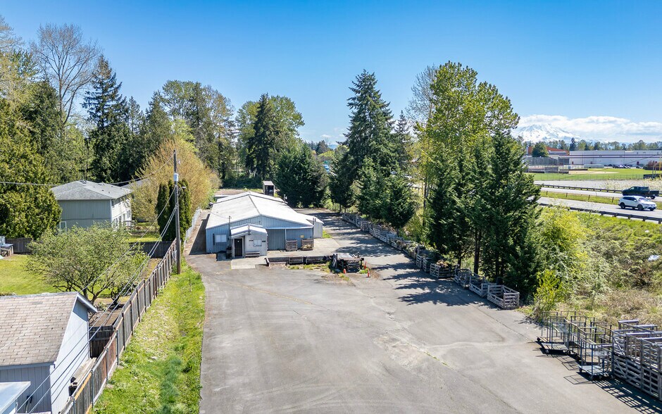 More Photos Of 10709 12th Ave E, Tacoma Warehouse For Sale