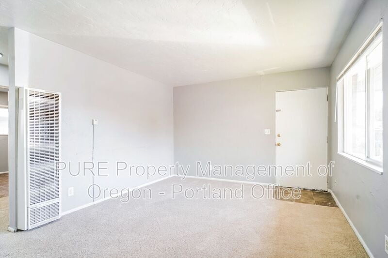 More Photos Of 1049 SE Walnut St, Hillsboro Apartments For Sale