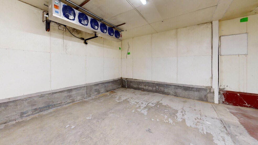More Photos Of 2423 E University Dr, Phoenix Refrigeration Cold Storage For Sale