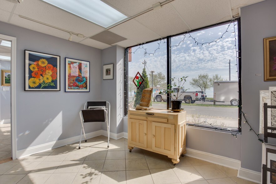 More Photos Of 100 Taylor St, Colonial Beach Storefront Retail Office For Sale