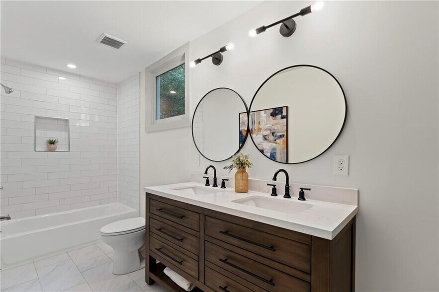 More Photos Of 2218-2220 M St, Richmond Multifamily For Sale