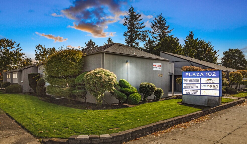 More Photos Of 940-948 NE 102nd Ave, Portland Medical For Sale