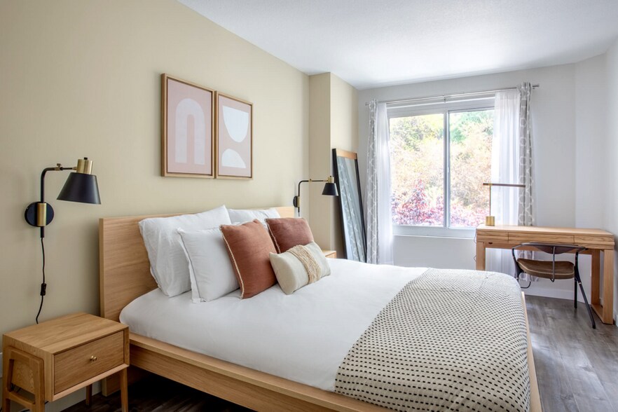 More Photos Of 251 Middlefield Rd, Palo Alto Apartments For Sale