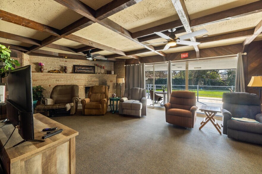 More Photos Of 1415 W Scott Ave, Fresno Assisted Living For Sale