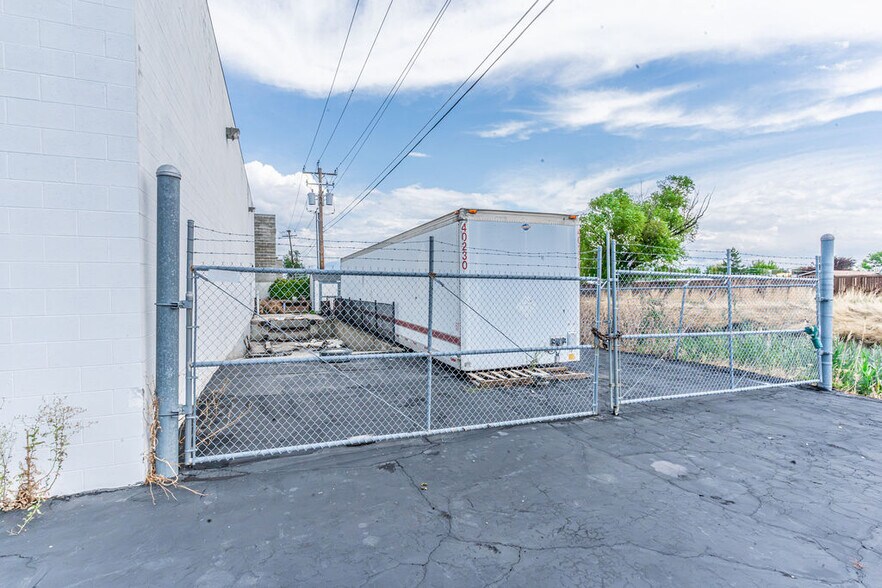 More Photos Of 3311 W Parkway Blvd, West Valley City Industrial For Sale