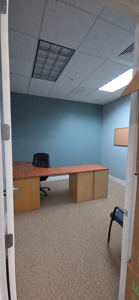 More Photos Of 13830 Jetport Commerce Pky, Fort Myers Warehouse For Lease