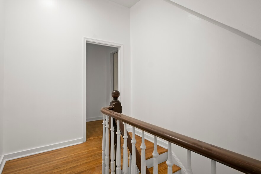 More Photos Of 24 Broadway, Hagerstown Apartments For Sale