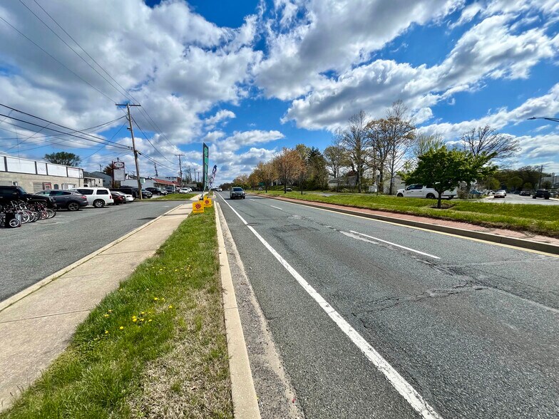 More Photos Of 1723-1727 Earhart Rd, Baltimore Storefront Retail Residential For Sale